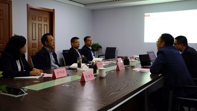 泛华体育总裁李海斌一行拜访开云足球